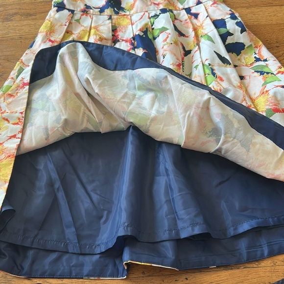 J. Crew Floral Pleated V-Neck Sleeveless Fit & Flare A-Line Dress Size 2 - Picture 10 of 13